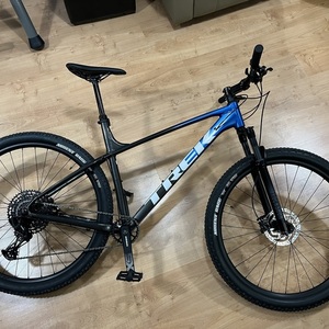 2022 Trek Marlin 8 Blue and Black