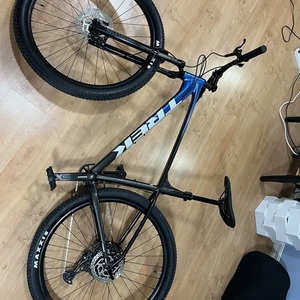 2022 Trek Marlin 8 Blue and Black