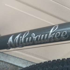 2016 Milwaukee Bicycle Co. Mettle cx Silver or Gray