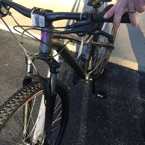 2016 Specialized Jynx 650b Silver, gray or bare metal