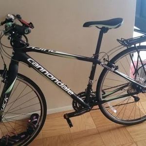 2016 Cannondale quick 3 Silver or Gray and Green