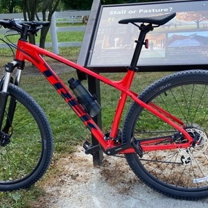 2020 Trek Marlin 6 Red