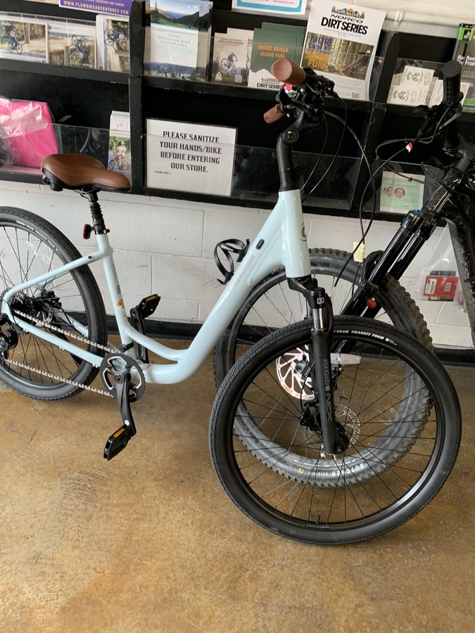 cannondale adventure 1