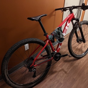 2020 Trek Marlin 7 Red