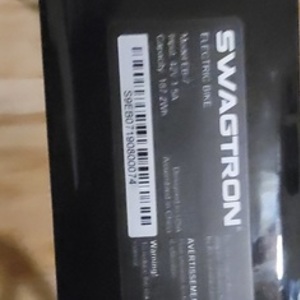 Swagtron Eb-7 Black and Red