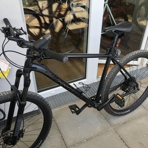 2021 Specialized Black