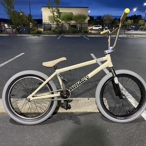 2022 Sunday Soundwave White