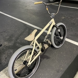 2022 Sunday Soundwave White