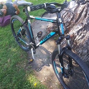 2018 Trek 21" Black, Stickers tape or other cover-up, and Blue
