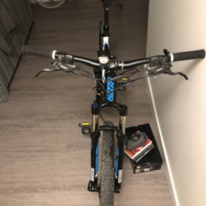 2019 Giant Anthem X Black, Blue, and White