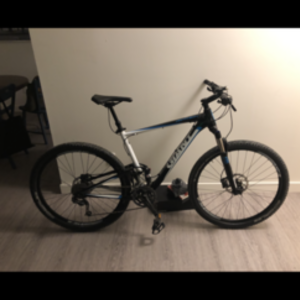 2019 Giant Anthem X Black, Blue, and White