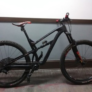 2018 Intense Carbine Red and Blue