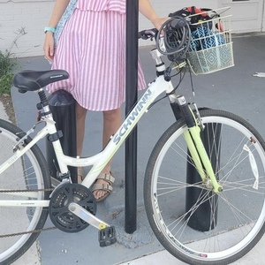 2011 Schwinn 700C ladies trailway hybrid White and Green