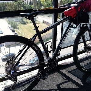 Rocky Mountain Bicycles Fusion Black and White