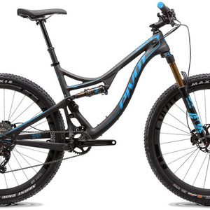 2017 Pivot Mach 4 Carbon Black and Blue