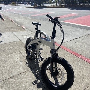 2021 Aventón SINCH White