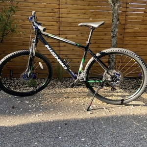 2018 Nishiki Colorado Black and White