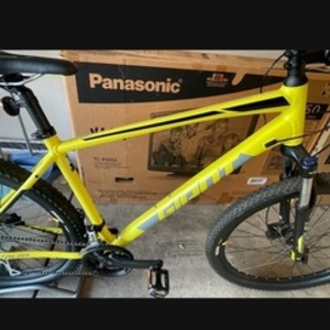 Talon Giant Yellow or Gold