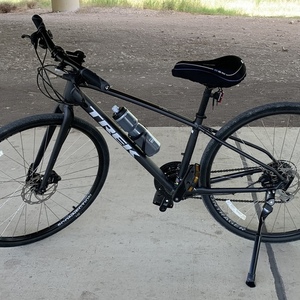 2020 Trek Fx2 Black