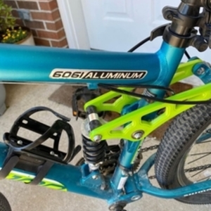 Kent 6061 four bar linkage suspension frame Blue and Green