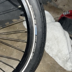 E-Lux Newport Silver, gray or bare metal