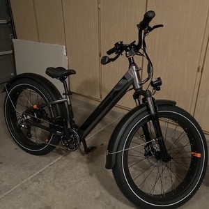 2022 Rad Power Bikes RadRover 6 Plus Electric Fat Tire Bik... Silver, gray or bare metal