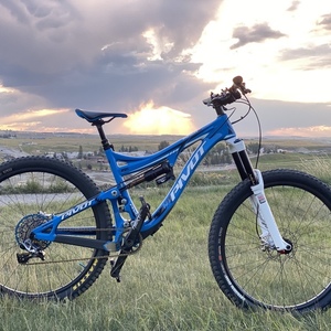2014 Pivot Mach 6 Blue