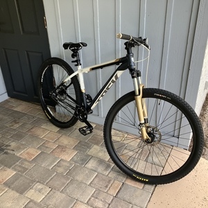 2010 Trek Marlin Single Speed White, Black, and Yellow or Gold