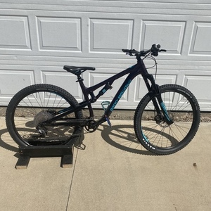 2019 Rocky Mountain Bicycles Thunderbolt