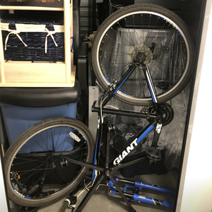 2012 Giant Revel 1 (Black/Blue) Black, Blue, and White