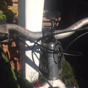 2016 Santa Cruz Heckler Silver or Gray