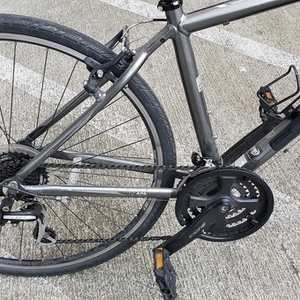 2013 Trek 7.1 FX Silver, gray or bare metal