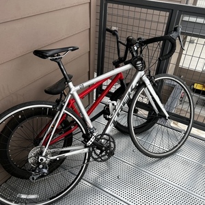 2015 Trek 1.1 Silver, gray or bare metal