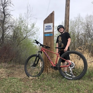 2021 Giant Talon 2 Red