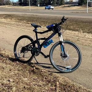 GT Bicycles Sensor 4.0 Black