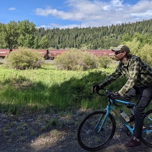 2020 Giant Revolt Advanced 2 Blue