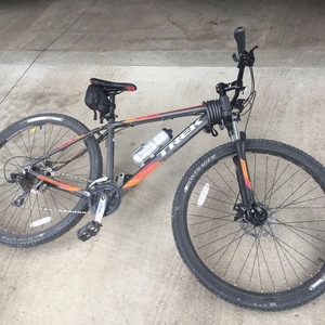 2020 Trek Marlin Black