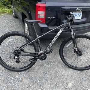 Trek Black