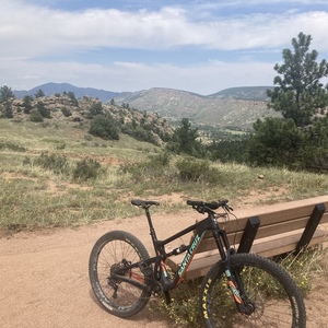 2017 Santa Cruz Hightower C S+ Black, Teal, and Orange