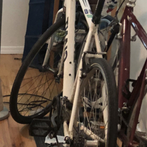 Giant Escape 2 White