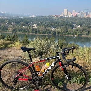 2018 Felt Gravel/cycling Black and Red