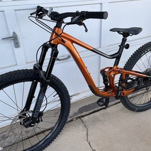 2022 Giant Trance X 2 Orange