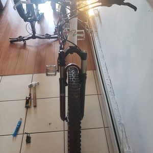 2013 Trek Fuel 80 White, Red, and Black