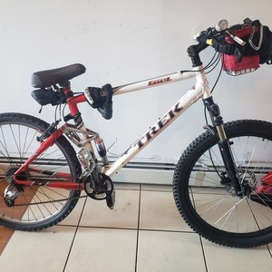 2013 Trek Fuel 80 White, Red, and Black