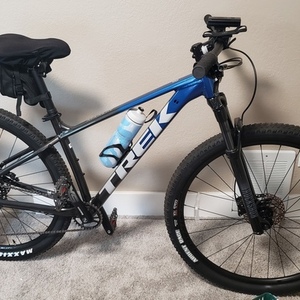 2022 Trek Marlin 8 Silver, gray or bare metal and Blue