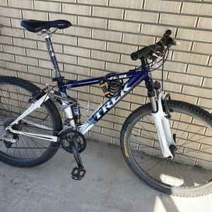 2002 Trek Fuel 90 Blue and White