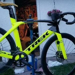 2019 Trek Madone SLR 6 Yellow or Gold