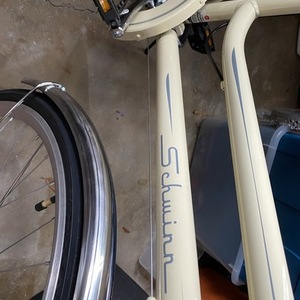 2022 Schwinn Step-Through White