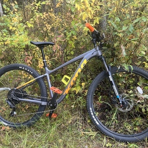 2022 Kona Lava Dome Silver, gray or bare metal