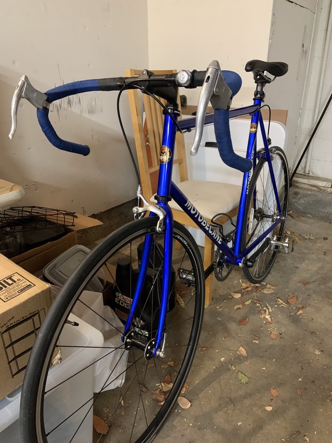 dual leg kickstand for bicycle